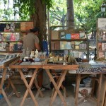 Praça de Armas traz feira de antiguidades