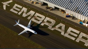 Embraer reverte perdas e registra US$ 69,5 milhões de lucro no 2° trimestre 1 E-jet-na-pista-foto-Embraer