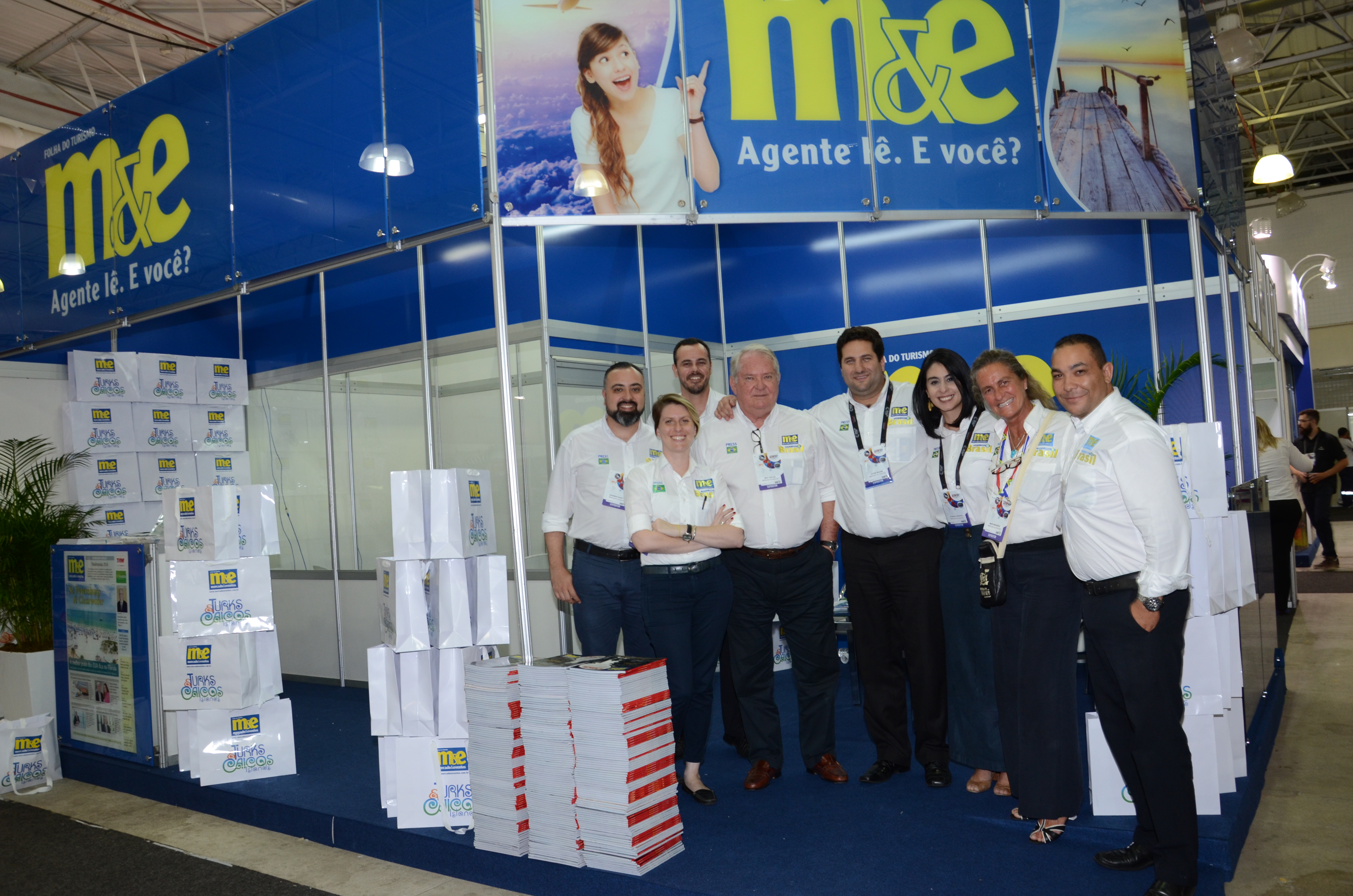 Equipe do Mercado & Eventos na feira Equipe do Mercado & Eventos na feira