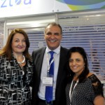 Magda Nassar e Monica Samia, da Braztoa, com Nelson Pelegrino, secretario de turismo da Bahia Magda Nassar e Monica Samia, da Braztoa, com Nelson Pelegrino, secretario de turismo da Bahia