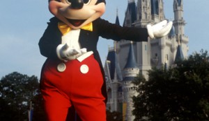 Tam Viagens lança promoção com ingressos para Disney