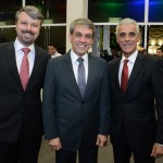 Renato Melo, da Abav-SP, Fernando Santos, da Aviesp, e Marcos Balsamão, da Abav-SP