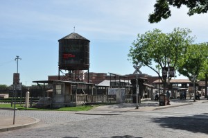 Entrada do Cowtown Coliseum