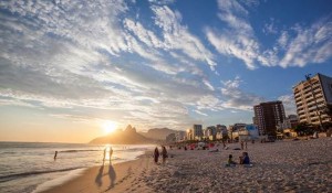 Praias brasileiras são as mais procuradas pelos turistas, diz pesquisa