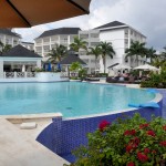Uma das piscinas do Secrets Jamaica Uma das piscinas do Secrets Jamaica