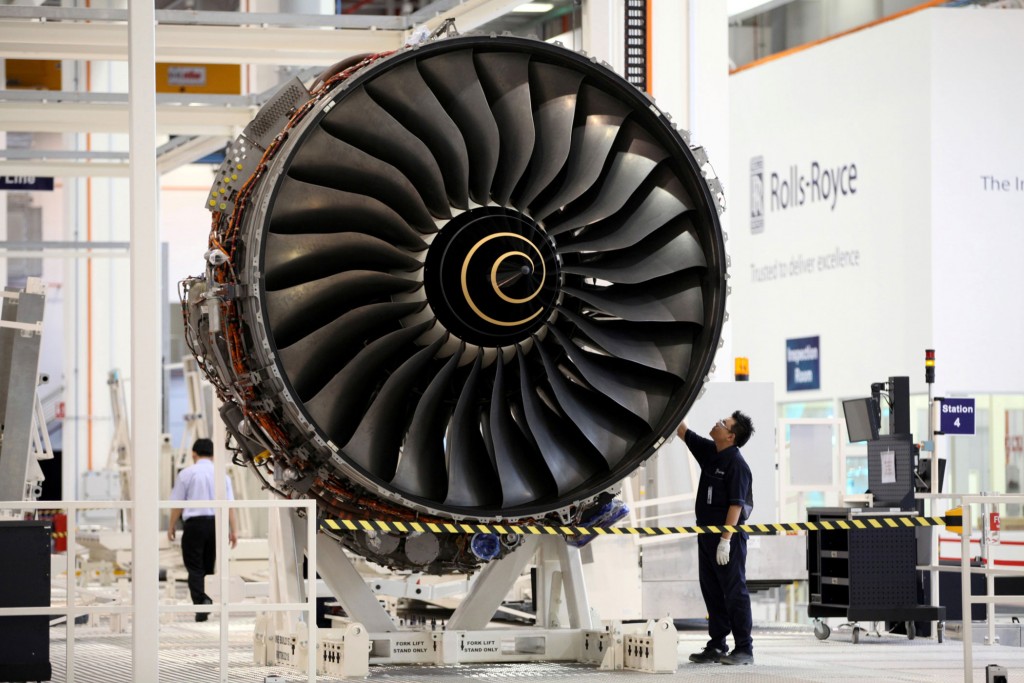 Emirates passará a utilizar motores Rolls-Royce na frota de A380 1 203-1-trent-900-aero-engine-on-the-production-line-at-the-seletar-assembly-test-unit-rolls-royce-seletar-campusweb