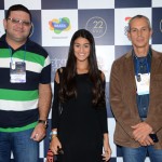 Adriano Moller, da Sono Center, com Bruna Montag e Alberto Torales, do Celeiro das Águas Branca