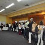 Agentes fazem filas para conhecer as novidades das aéreas Agentes fazem filas para conhecer as novidades das aéreas