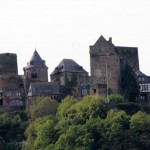 Castelos são pontos turísticos nas encostas Castelos são pontos turísticos nas encostas