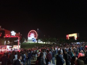 A roda gigante que é uma das marcas do evento esteve presente