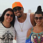 Luciana Longo, da Avianca juntinho com o cantor Naldo Benny e a ex-funkeira Ellen Cardoso