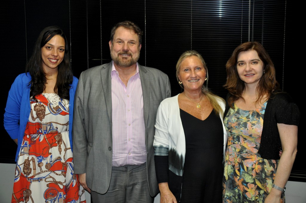 Priscila Moraes, Paul Gaugier e Mitsi Goulias, do Visit Britain, com Rosa Masgrau, do M&E