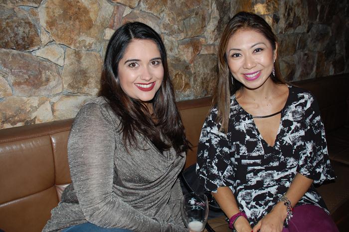 Thais Sanches e Ana Taquecita, da New Age (Copy) Thais Sanches e Ana Taquecita, da New Age (Copy)