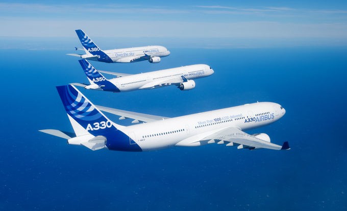 Airbus bate Boeing e lidera entrega de aeronaves comerciais em 2019 1 csm_Airbus_Family_flight_A330_A350_XWB_A380_air_to_air_02_f23c7e330f