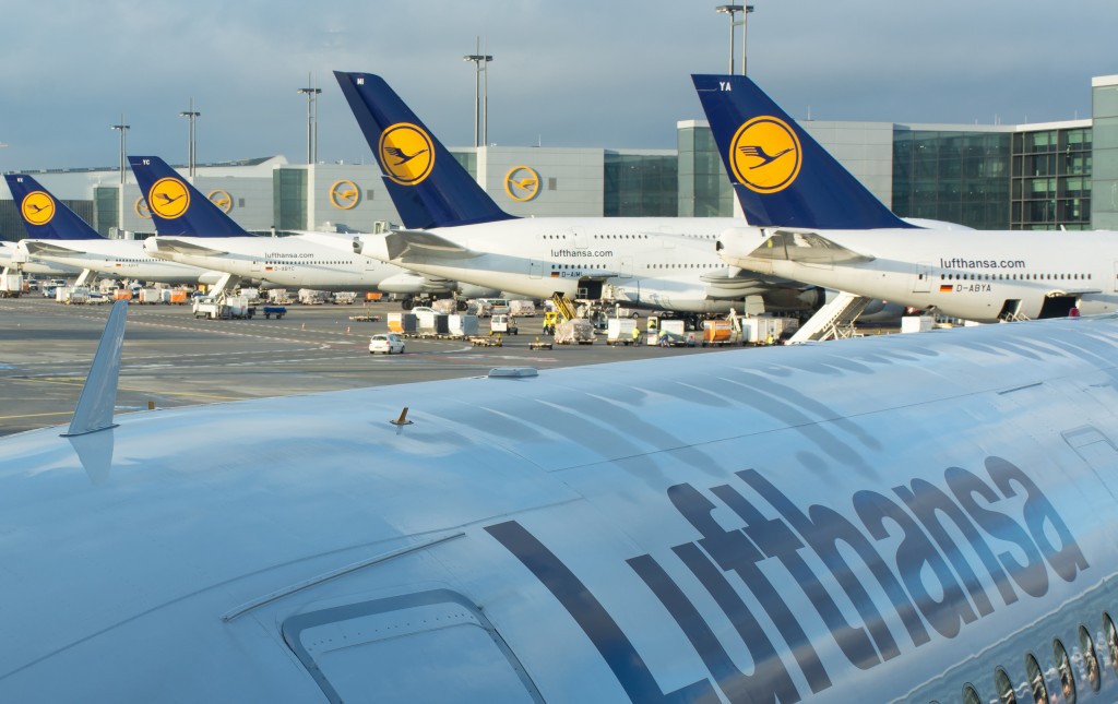 lufthansa tails