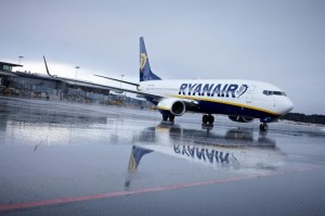Lucros da Ryanair aumentam 43%