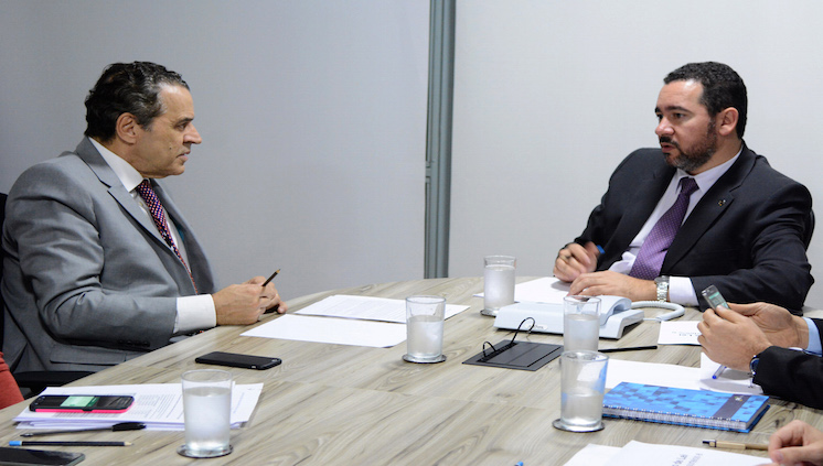 Ministros do Turismo e Planejamento debatem estratégias para ampliar ganhos durante Rio 2016 1 Ministros do Turismo e do Planejamento, Desenvolvimento e Gestão, em reunião, na quarta-feira (08). (Foto: Ascom/MTur)