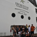 Agentes antes do embarque no Iberostar Grand Amazon