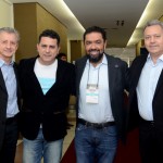 Altino Voltolini, do ICVB, Gilmar Piolla, da Itaipu, José Parente, presidente da Embratur, e Carlos Antônio da Silva, da Sindhotéis