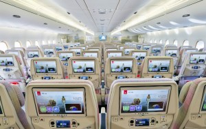 Emirates passa a cobrar taxas extras por escolha antecipada de assentos