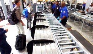 Delta cria método que agiliza procedimentos de segurança nos aeroportos; veja vídeo