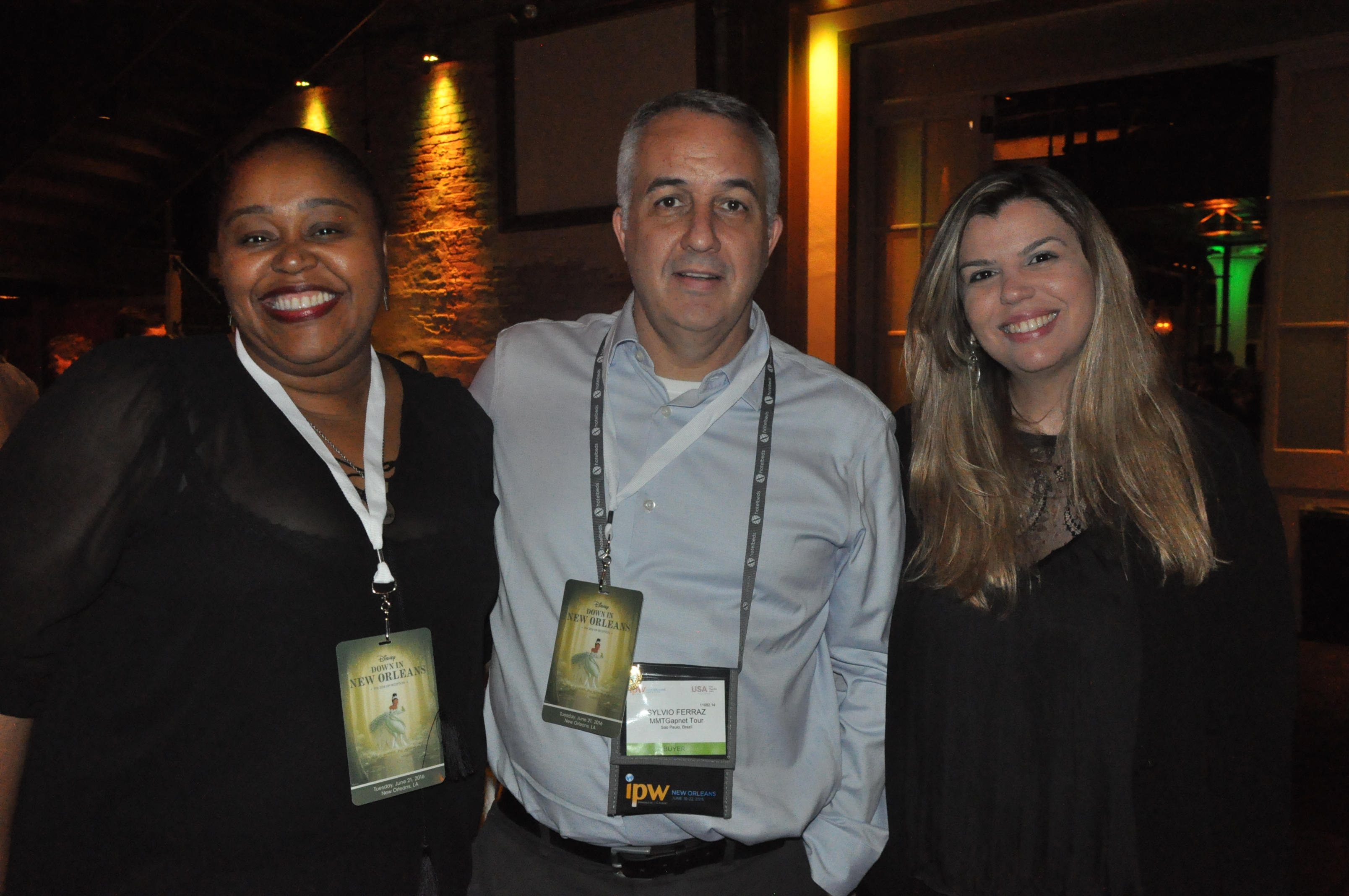 Sylvio Ferraz entre Georgia Mariano e Mariana Azevedo, da MMT Gapnet Sylvio Ferraz entre Georgia Mariano e Mariana Azevedo, da MMT Gapnet