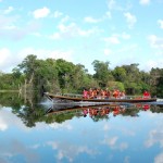 Passeio de canoa pelo Rio Negro