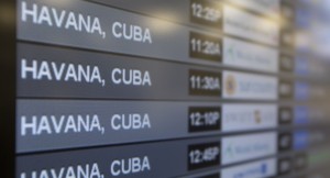 Em dia histórico, EUA aprovam e seis companhias já podem operar voos para Cuba