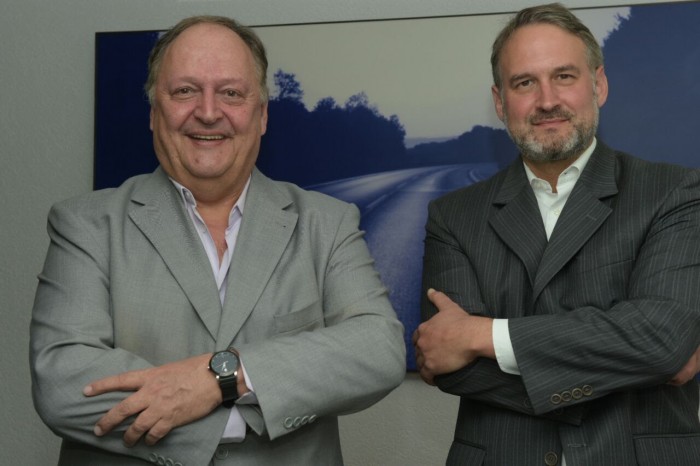 Mobility: aluguel de carros no exterior deve apresentar alta de 8% nas férias 1 Oswaldo Melantonio e Oskar Kedor, diretores da Mobility