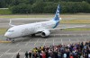 Alaska homenageia os 100 anos da Boeing com pintura especial de 737; veja fotos e vídeo