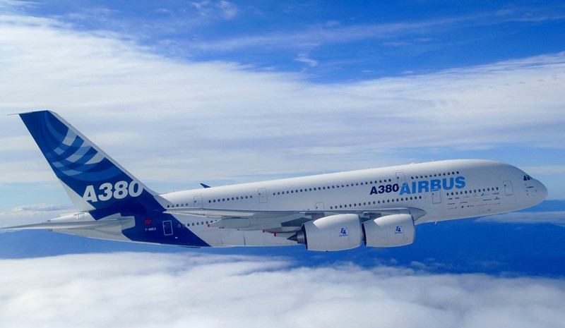 2006-08_A380_first_flight_with_EA_engines_.jpg