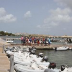 Aqua Fun Ride permite turistas dirigirem barco