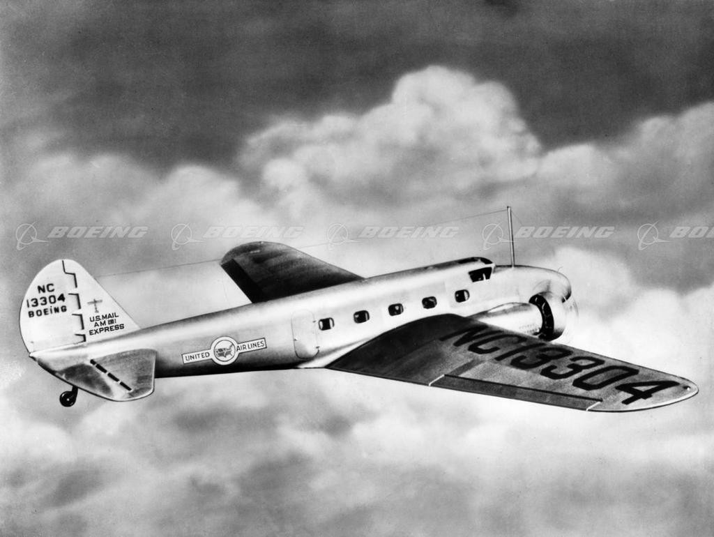Boeing Company completa 100 anos de história; veja especial 3 Boeing 247 se tornou uma aeronave comercial revolucionária para a época (Domínio Público)