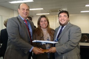 Azul inaugura voos para Montevidéu e negocia operação temporária para Punta del Este