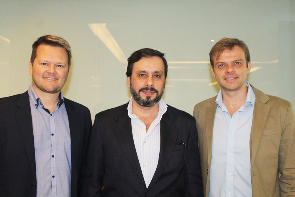 Interface Hotels propõe negociação com fornecedores e alerta sobre "promoções" das OTAs Ricardo Zeglin, Gil Costa e Lino Barzoni, da GTA