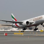 Peça de US$ 300 atrasa voo e gera enorme polêmica entre Emirates e Delta; entenda 1 Emirates-Boeing-777-200LR