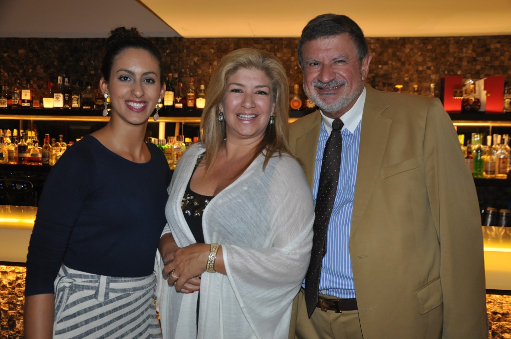 Silversea anuncia novo navio Muse no Brasil em 2017 1 Lígia Secco, Sylvia St. Lawrence e Fernando de Oliveira