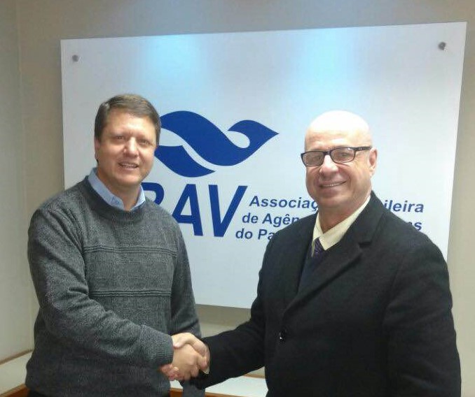 Roberto Bacovis renuncia e Abav-PR tem novo presidente; entenda 1 Pedro Kempe e Roberto Bacovis ABAVPR