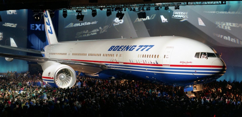 Boeing Company completa 100 anos de história; veja especial 7 boeing-777-rollout-house-scheme_28403