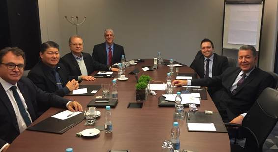 Embratur e hotelaria unem força para promoção internacional do país 1 Presidente da Embratur, Vinícius Lummertz e representantes do setor hoteleiro