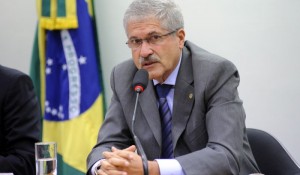 Indicado por Rui Costa, José Rocha desiste de assumir secretaria de turismo da Bahia