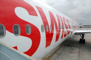 B777-300ER da Swiss chega ao Brasil para Olimpíadas com pintura especial