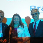 Edmar Bull recebe a placa dos 10 anos da CliaAbremar Brasil
