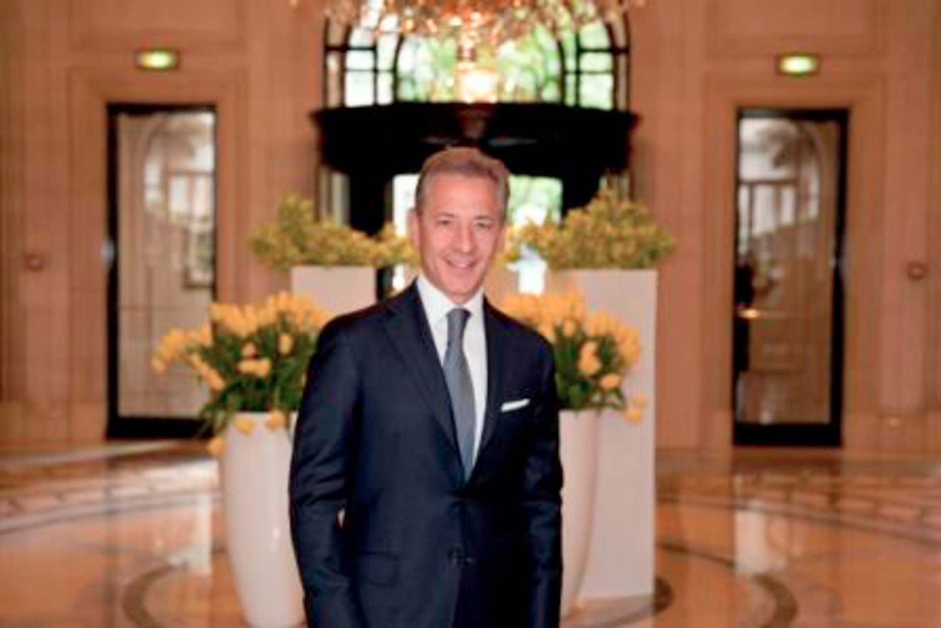 Hoteleiro do Ano: José Silva, Four Seasons Hotel George V, Paris, Paris, França Hoteleiro do Ano: José Silva, Four Seasons Hotel George V, Paris, Paris, França