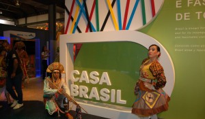 Confira as fotos da Casa Brasil e da solenidade de inauguração, nesta quinta-feira