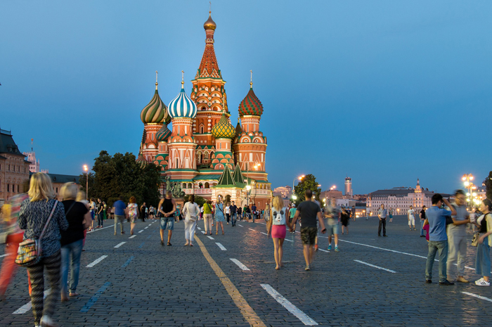As duas cidades mais procuradas, Moscou e São Petersburgo, serão sede da Copa do Mundo 2018