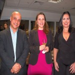 Carlos Luiz Silva, gerente regional para o Brasil da Coris - o seguro viagem do Grupo April - com Juçara Serrano, operations manager Brasil, e Claudia Brito, gerente regional, ambas da April