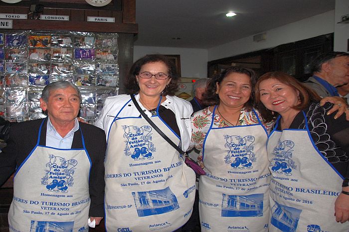 Kuniji Fujita, da Fujita Turismo, Christina Tenorio, da Chris Viagens e Turismo, Antonia de Oliveira, da April Brasil, e Helena Kanda, consultora de viagens