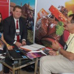 Alan Kupis, coordenador da PromPeru com buyer da TMLA Alan Kupis, coordenador da PromPeru com buyer da TMLA