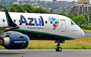 Azul voltará a ter voos do RJ para Salvador e Florianópolis na alta temporada